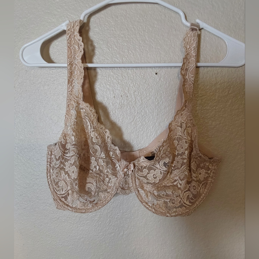 Smart and Sexy Bra, Women's Size 36DD Beige Lace Smart &Sexy Bra